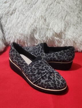 Clarks Collection Suede Sharon Women's Grey And Black Leopard Print Loafers